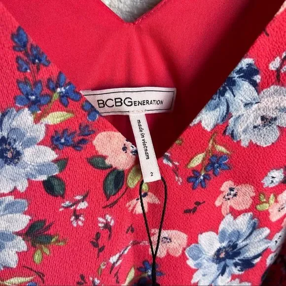 NWT BCBGeneration Tie Shoulders Smocked Waist in Red Blossom Size 2 - Picture 4 of 14